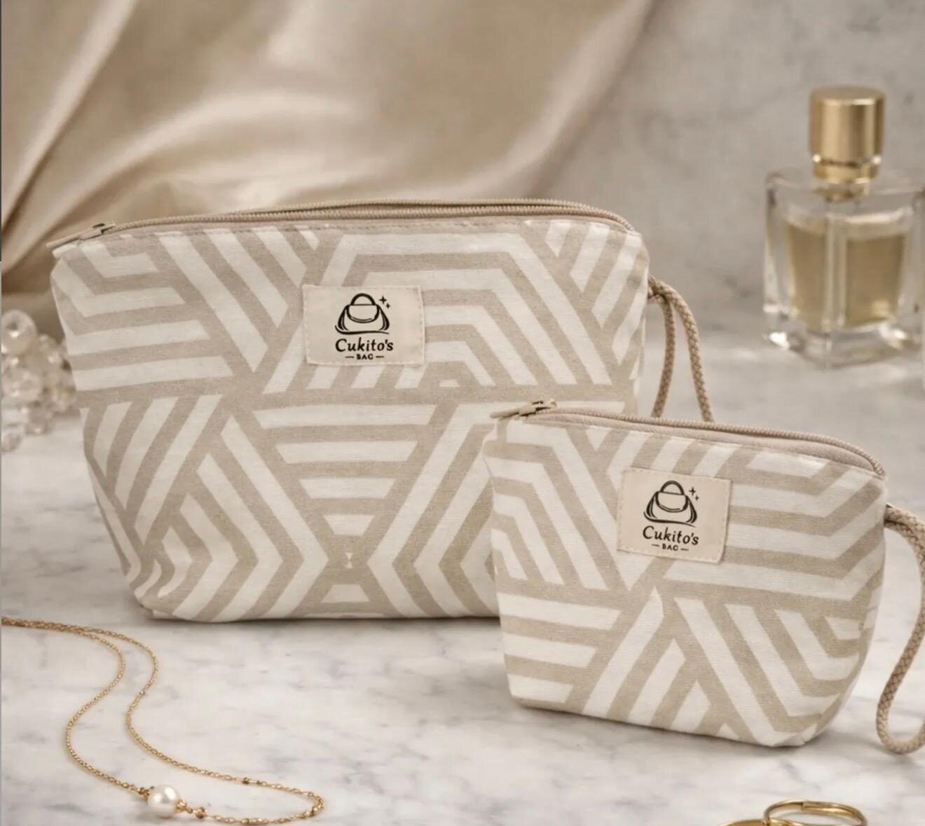 Neceseres Nude de Cukito's Bag con joyas y perfume